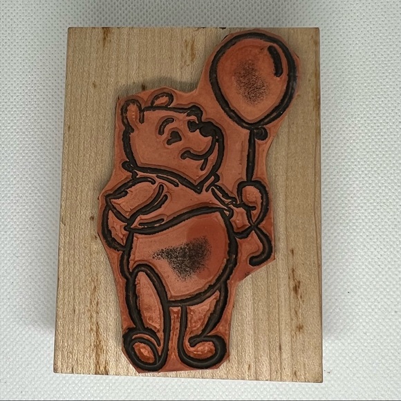 VTG All Night Media Disney Winnie the Pooh and Balloon Wood Mounted Rubber Stamp - Picture 2 of 3